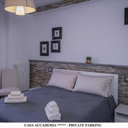 Elegante Casa Accademia ***** - Private Parking Lägenhet Livorno Exteriör bild